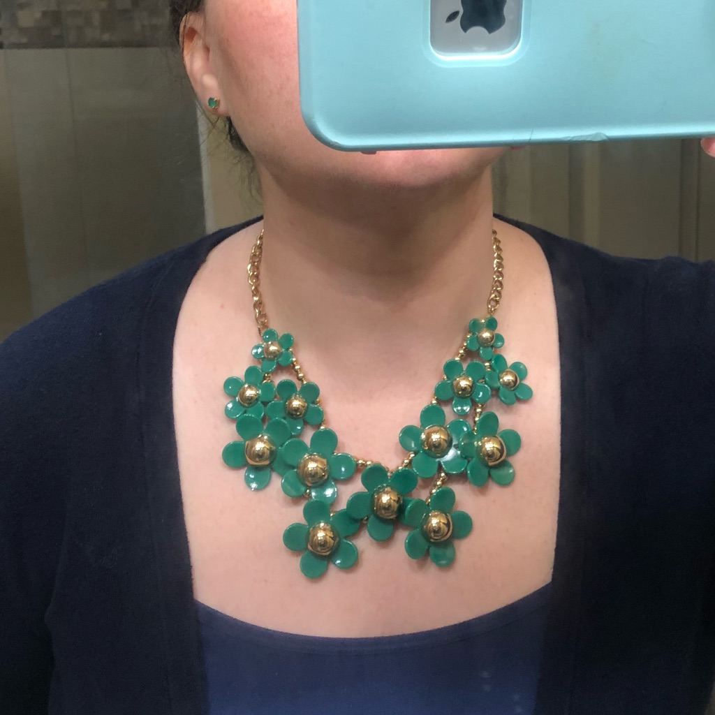 Green Flower Necklace 11$